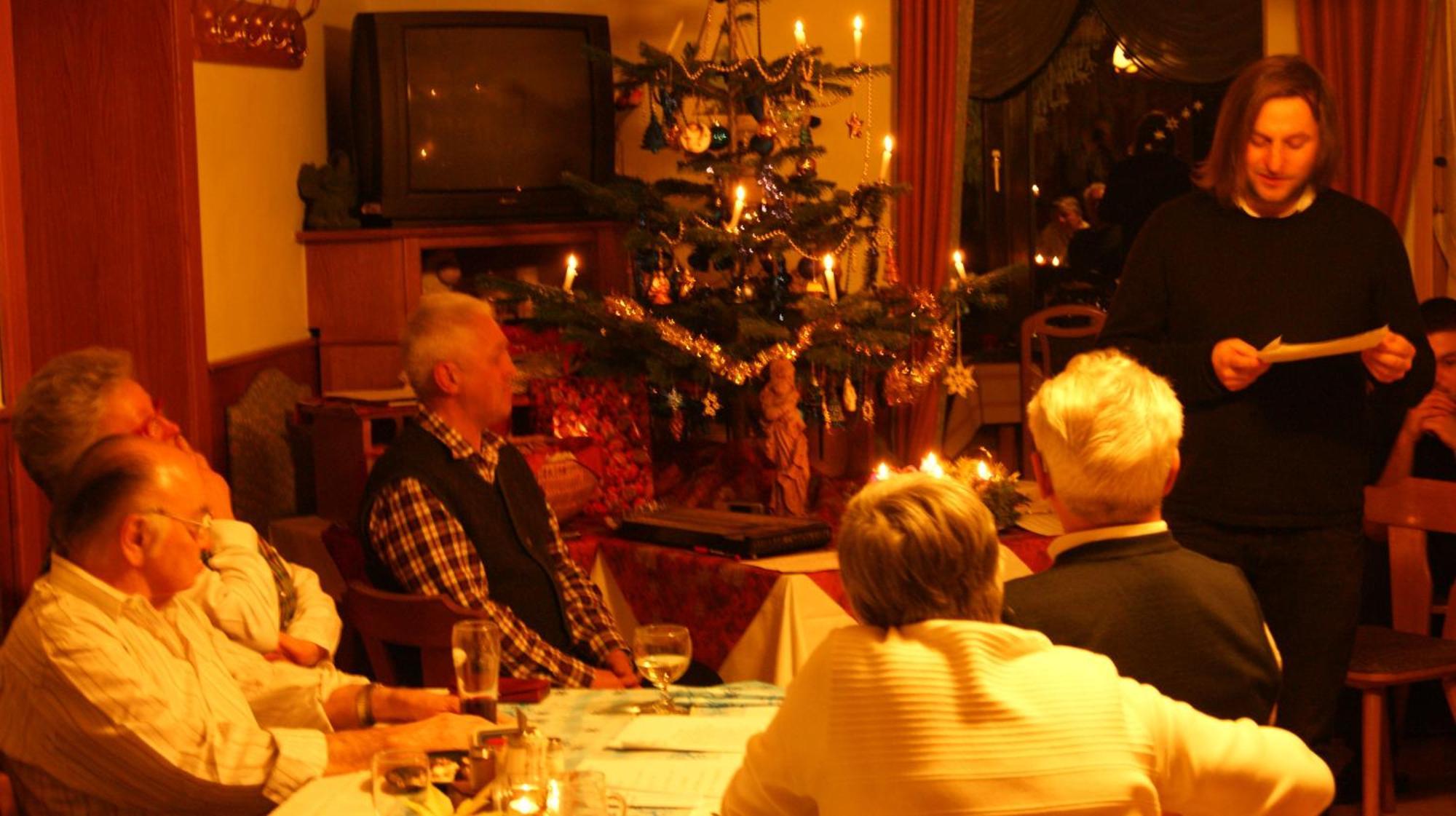 Gasthof Pension St. Wolfgang Kirchberg am Wechsel Esterno foto